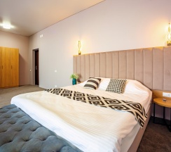 Двухместный номер Делюкс c 1 комнатой с балконом двуспальная кровать в Green land