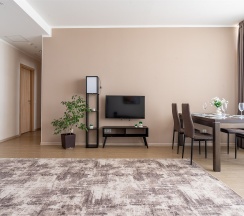 Трехкомнатные улучшенные апартаменты с двумя спальнями (7 этаж) в Real Apartments Sochi