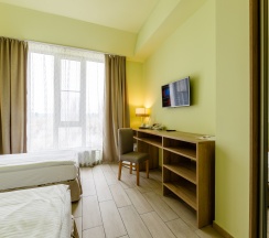 Номер первой категории (двухместный) 2 раздельные кровати в Central inn