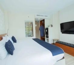 Семейный люкс с балконом в Sira Grande Hotel and Spa