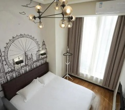 Трёхместный номер Family в Meego Qingwen Hotel
