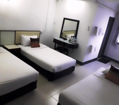 Трёхместный номер Standard в Northland House Hotel