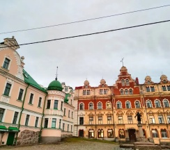 Апартаменты с 3 комнатами с красивым видом из окна в Rooms4Rent
