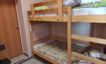 Кровать в 3-местном общем номере в Глобус