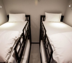 Кровать в общем номере в Jellybean The Blocks Hostel Sukhumvit 10