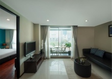 Люкс с 2 комнатами в Silom Lofts Hotel