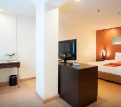Двухместный люкс Executive c 1 комнатой двуспальная кровать в Aspen Suites Hotel Sukhumvit 2 Bangkok