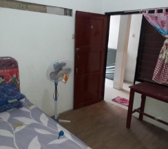 Двухместный номер Standard двуспальная кровать в Homestay Mas Arjuna - Female Only