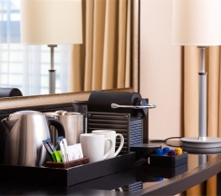 Двухкомнатный Люкс (с видом на город) в Cort Inn St-Petersburg Hotel & Conference Center