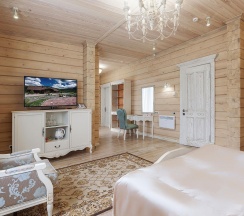 Номер делюкс улучшенный с 1 двуспальной кроватью в Cosmos Collection Altay Resort