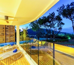 Вилла Pool Deluxe в Crest Resort & Pool Villas