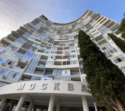 Светлая 2-комн. квартира 50 кв.м.  13/21 этаж. в Солнечный пляж