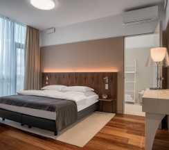 Royal Suite в Crystal House Suite Hotel&SPA