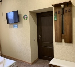 "Комфорт" с двуспальной кроватью и кондиционером в Ромашка
