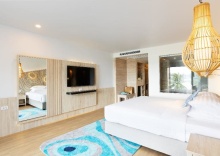 Номер Standard с балконом в LIV Hotel Phuket Patong Beachfront