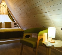 Шале A-Frame с двумя спальнями в Бадан