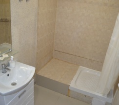 Четырехместный с ванной комнатой в Стандарт