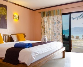 Бунгало Deluxe рядом с пляжем в Coral Island Resort