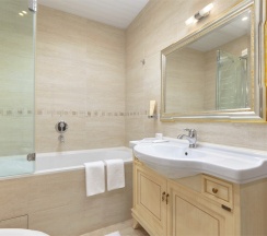 Люкс двухкомнатный двухместный Охотничий корпус в Тетьково