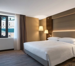 Номер Полулюкс в Sheraton Nizhny Novgorod kremlin