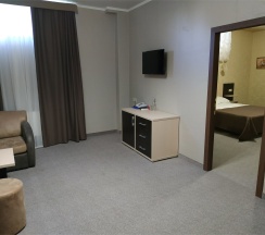 Люкс двухкомнатный, четырехместный в Messalina