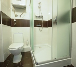 Двухместный номер с большой двуспальной кроватью СТАНДАРТ ПЛЮС в Морской