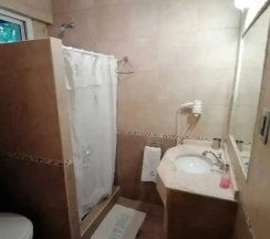 Двухместный номер Standard двуспальная кровать в Alamo Hostel & Suites