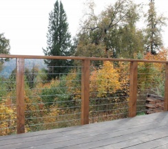 Коттедж с балконом и с красивым видом из окна в Красные Скалы