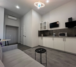 Джуниор Делюкс с балконом в Home Aparts