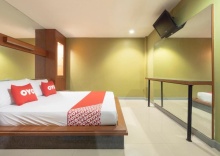 Двухместный номер Deluxe двуспальная кровать в OYO 75382 Chonburi Hotel