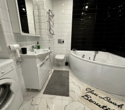 Апартаменты Superior с балконом в Квартира Магирус с Парящей Кроватью и Джакузи