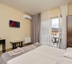 4-местный 2-комнатный номер люкс в Diamond Delux Hotel
