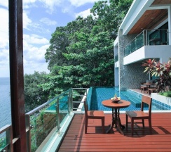 Двухместный люкс двуспальная кровать в Отель Zenmaya Oceanfront Phuket, Trademark Collection by Wyndham