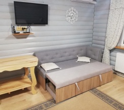 Трёхместный номер Standard с балконом и с красивым видом из окна в Апартаменты