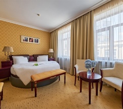 Бизнес в The Rooms Boutique Hotel