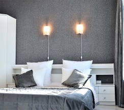 №3. Семейный номер с двуспальной кроватью, диваном и видом на Байкал в Прибой