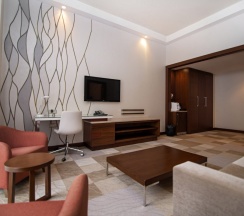 Номер Suite с 2 односпальными кроватями в Новотель Фит Красная Поляна