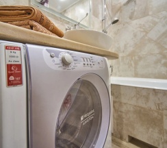Апартаменты с балконом и с красивым видом из окна в Апартаменты 1b Красногорский 46 двухкомнатная