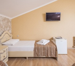 Четырехместный номер стандарт в Avsteria