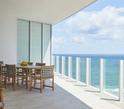 Люкс Grand с 3 комнатами с видом на океан в Four Seasons Hotel and Residences Fort Lauderdale