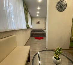 2-комнатные апартаменты улучшенные Островского 35/11 в Sun City Apartment (Сан Сити Апартмент) на улице Островского