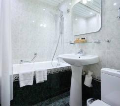 Делюкс с одной большой кроватью в Marco Polo Moscow