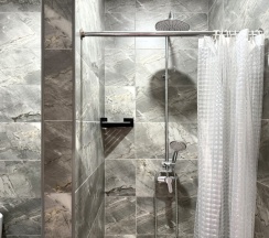 Трехместная комната комфорт в Корнилофф от Травел Хотелс Антураж