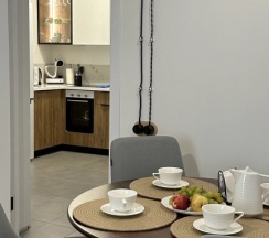 Апартаменты Comfort с 3 комнатами с видом на город в Апартаменты WHITE APARTMENT рядом с центром
