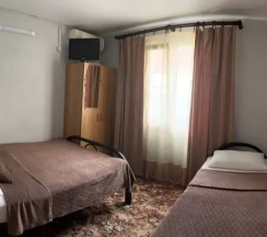 Трёхместный номер Standard в Полина