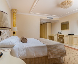Джуниор сюит ДЕЛЮКС (с балконом) в Rimar Hotel Krasnodar
