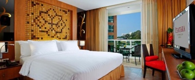 Номер Standard с балконом в Centara Nova Hotel Pattaya