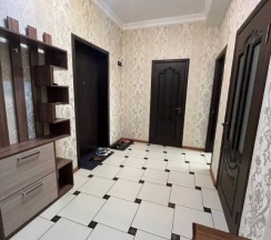 Апартаменты с 2 комнатами с балконом и с красивым видом из окна в Апартаменты возле крепости Нарын кала