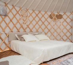 Юрта Зори в Папоротник