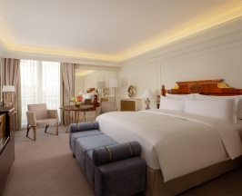Номер Гранд Делюкс с одной кроватью King в The Carlton, Moscow